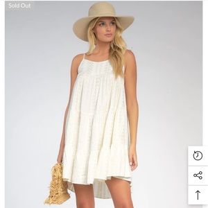 Elan Cabo Dress
Medium / Natural Gold Arrow Print